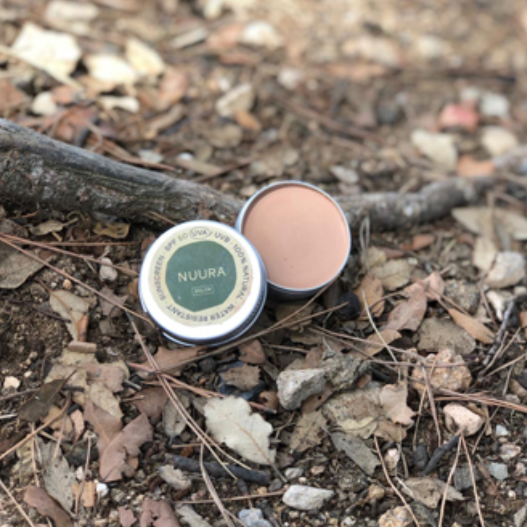 NUURA LATA SOLAR FACIAL NATURAL CON COLOR SPF50
