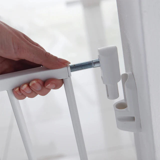 MUNCHKIN BARRERA DE SEGURIDAD METÁLICA DE MONTAJE FIJO EN PARED