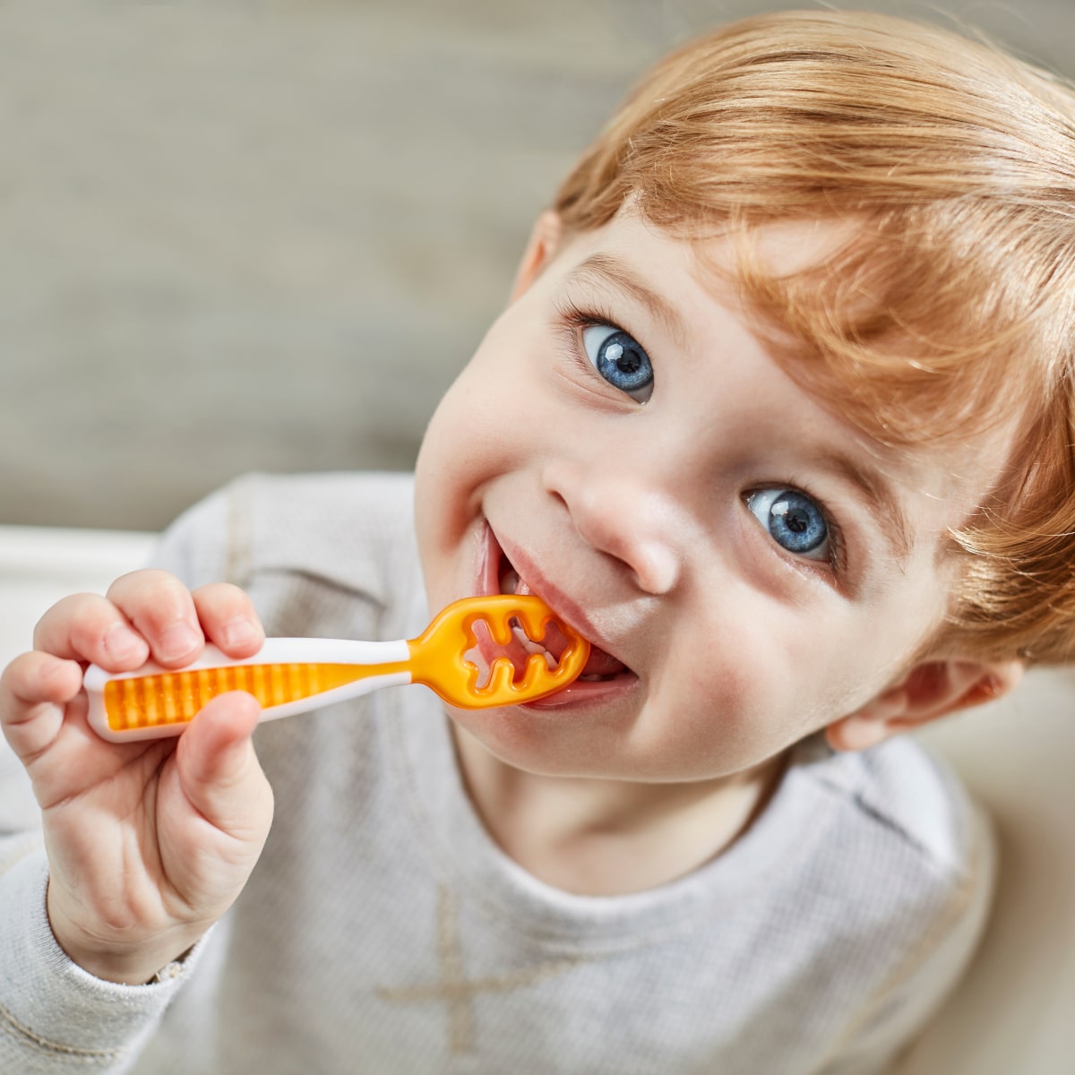 NUMNUM PRE-CUCHARAS DE APRENDIZAJE DE BEBÉ AZUL Y NARANJA